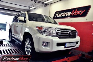 Chip tuning Toyota Land Cruiser V8 J200 4.5 D4D 272 KM